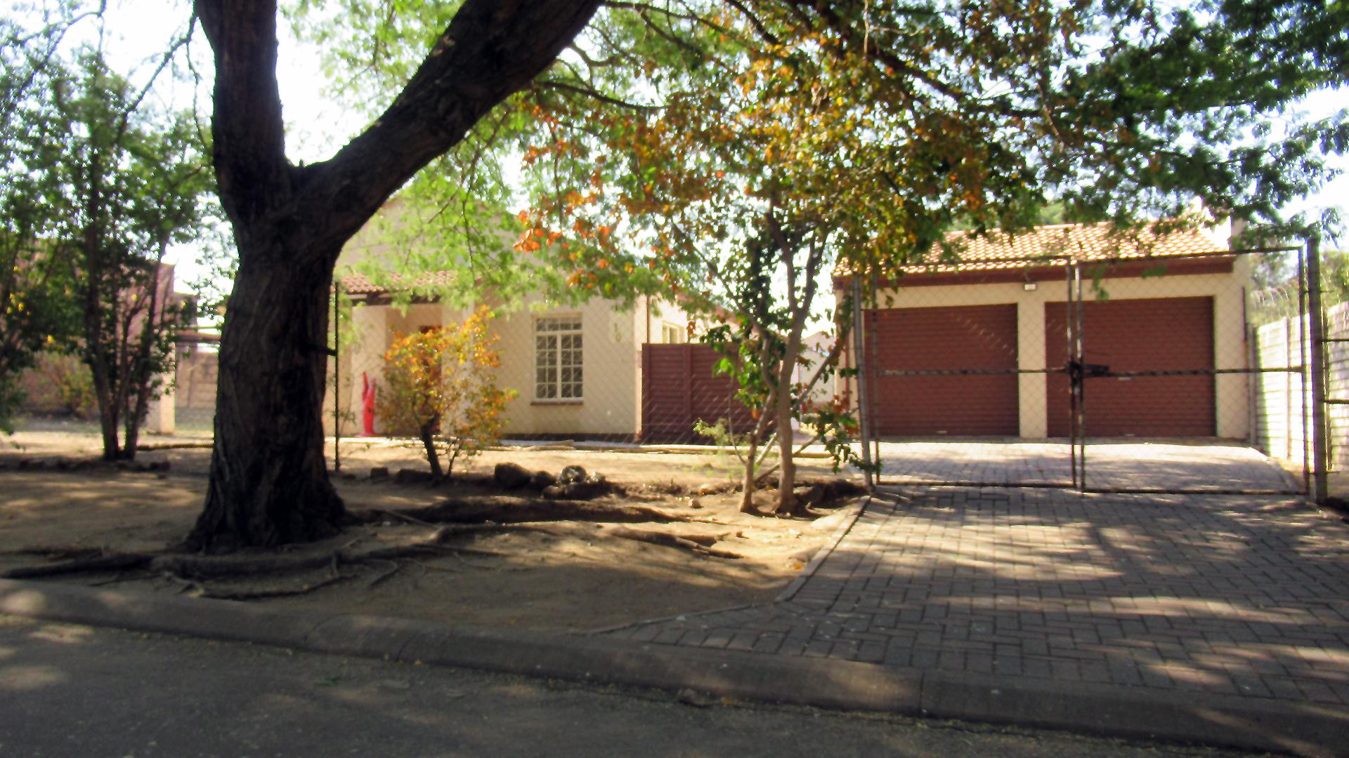 Front View of property in Elandsrand