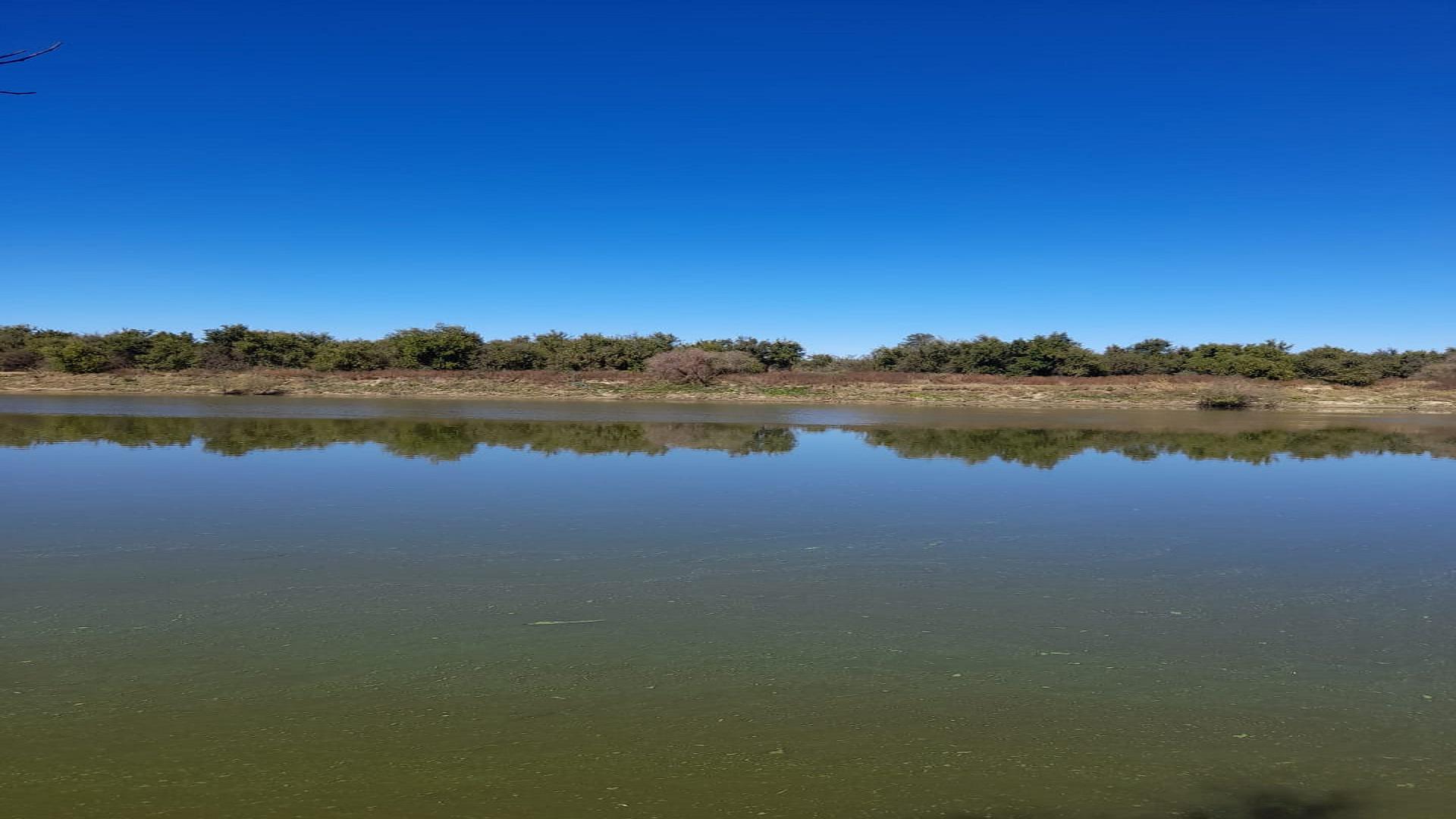 Front View of property in Leeudoringstad
