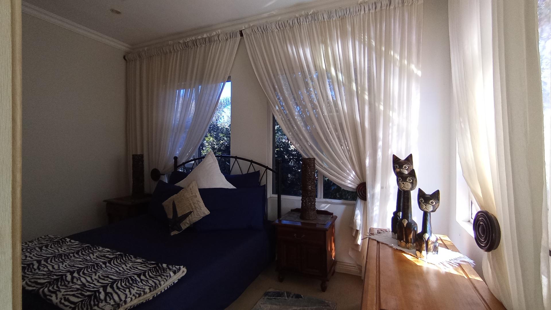 Bed Room 3 - 14 square meters of property in Melodie