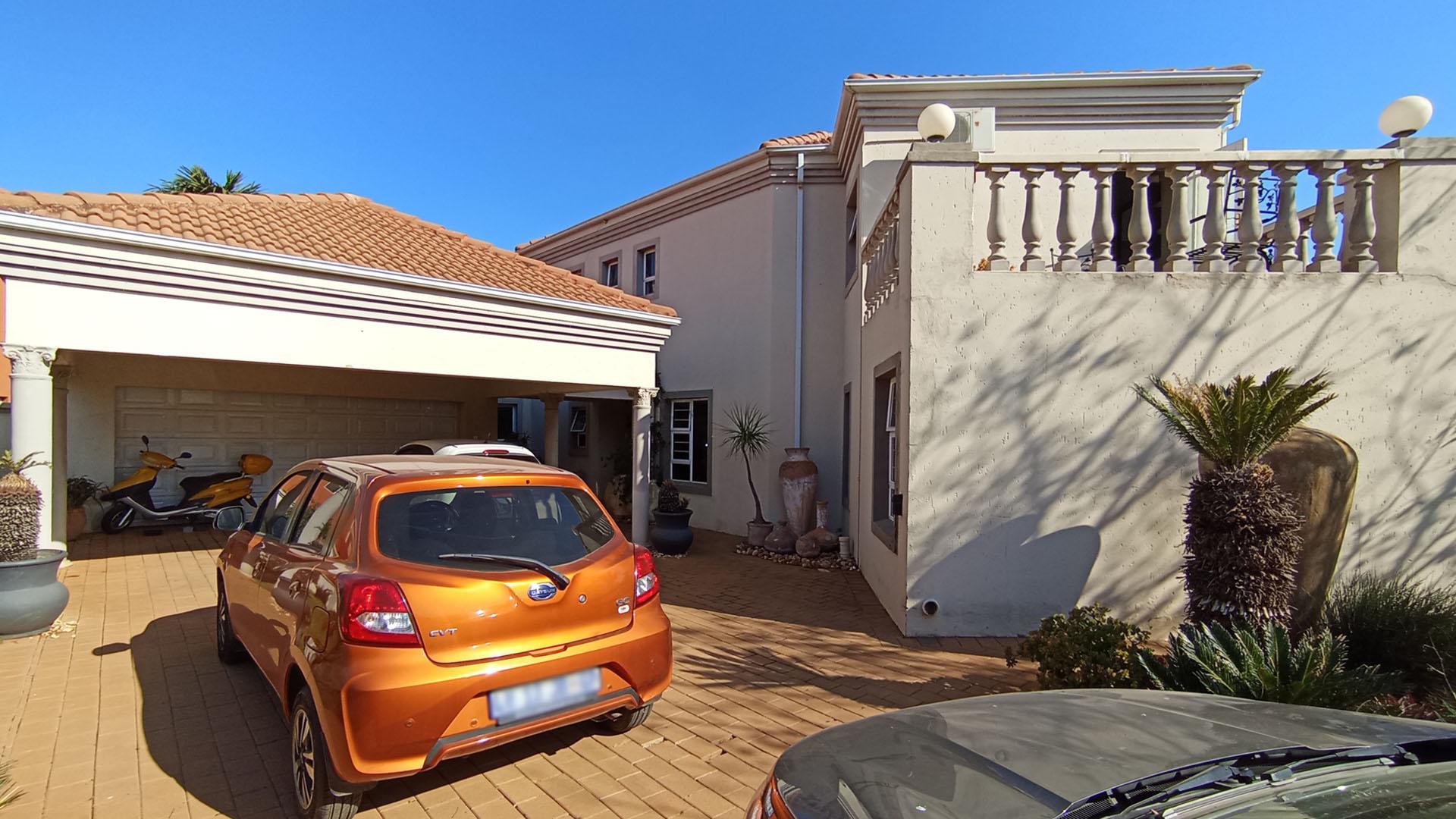 Front View of property in Melodie