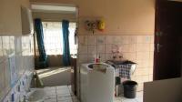 Bathroom 1 - 12 square meters of property in Vanderbijlpark
