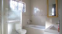 Main Bathroom - 6 square meters of property in Sagewood