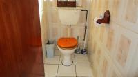 Bathroom 1 - 9 square meters of property in Park Hill