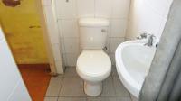 Bathroom 1 - 9 square meters of property in Park Hill