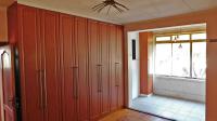Main Bedroom - 18 square meters of property in Essenwood