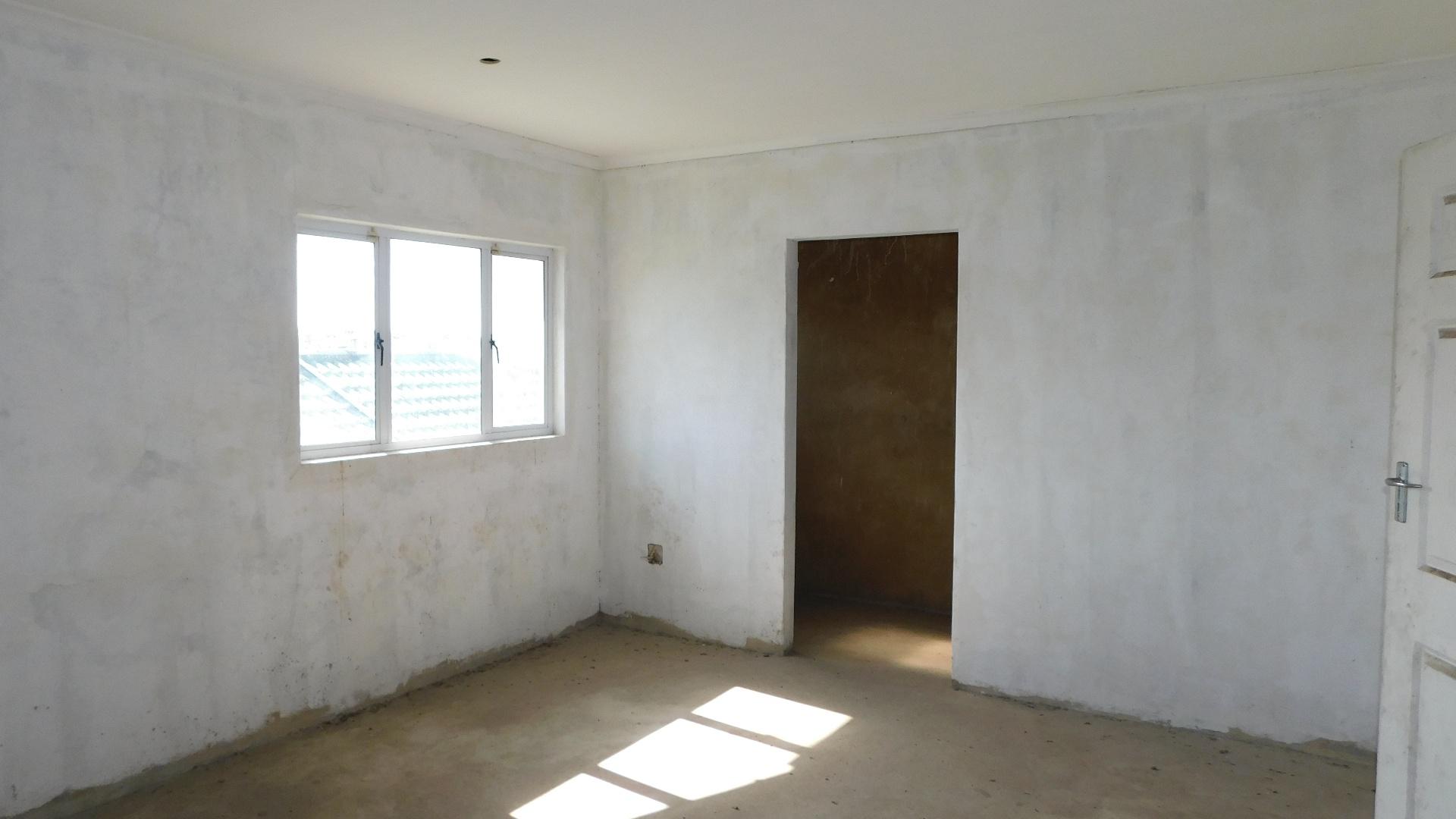 Bed Room 4 - 22 square meters of property in Mount Edgecombe 