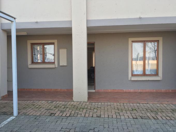 2 Bedroom Apartment for Sale For Sale in Ermelo - MR449841