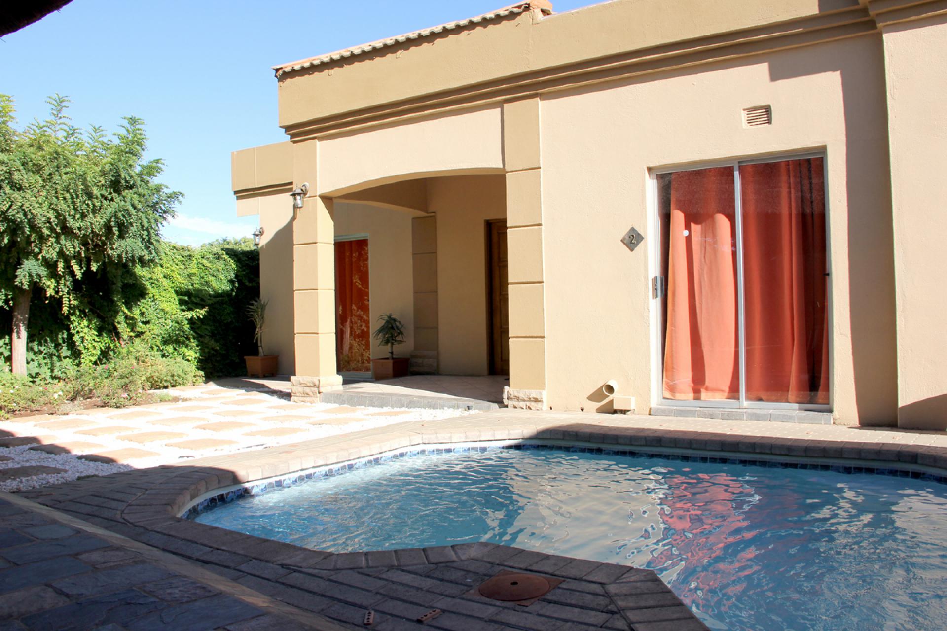 8 Bedroom House for Sale For Sale in Upington MR449874 M