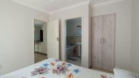 Bed Room 1 - 13 square meters of property in Rooihuiskraal