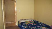 Bed Room 1 - 12 square meters of property in Vosloorus