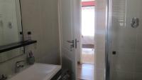 Bathroom 1 - 5 square meters of property in Greenstone Hill