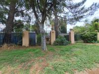 Front View of property in Lombardy East