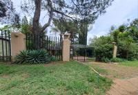 Front View of property in Lombardy East