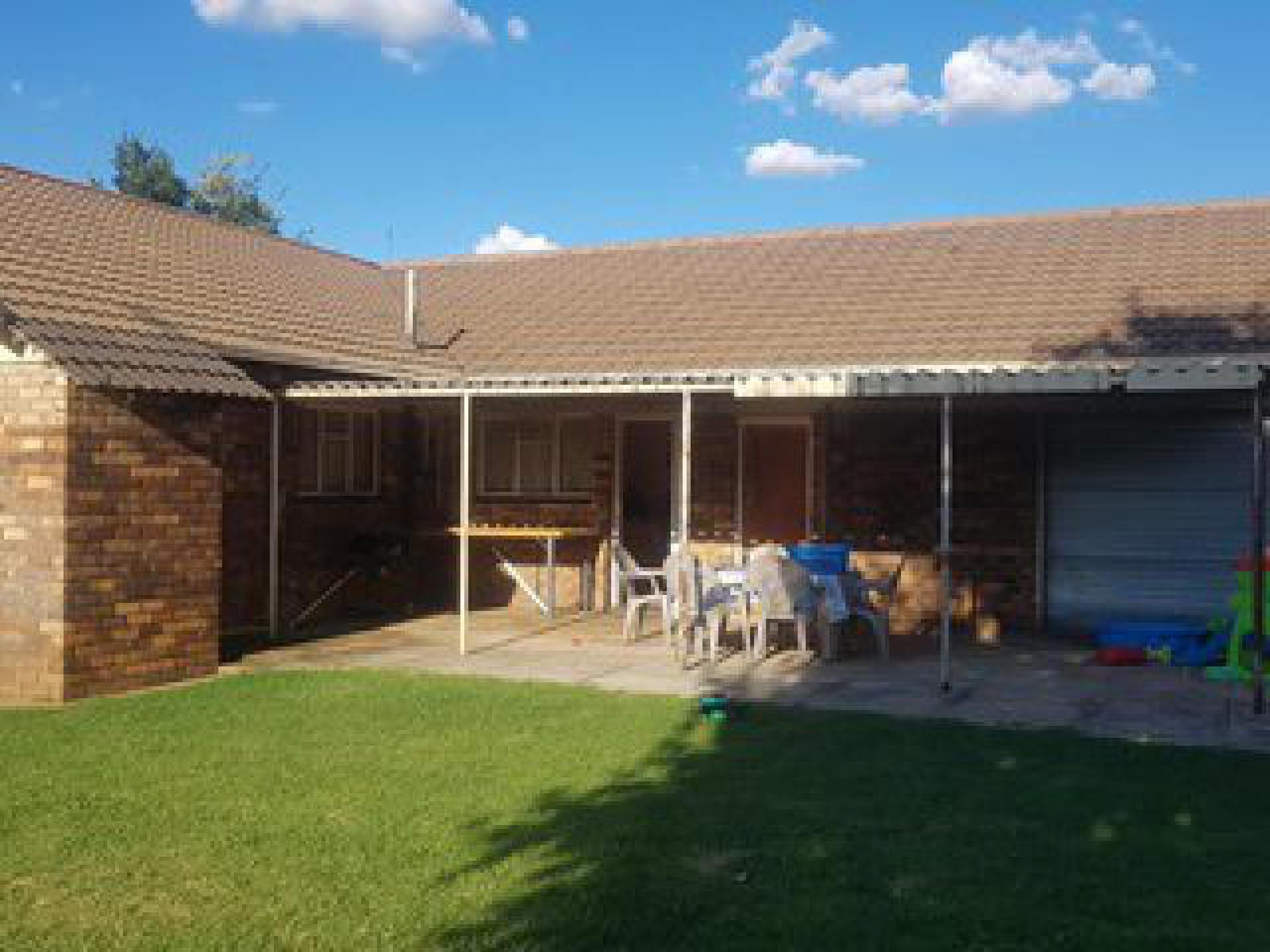 Front View of property in Klerksdorp