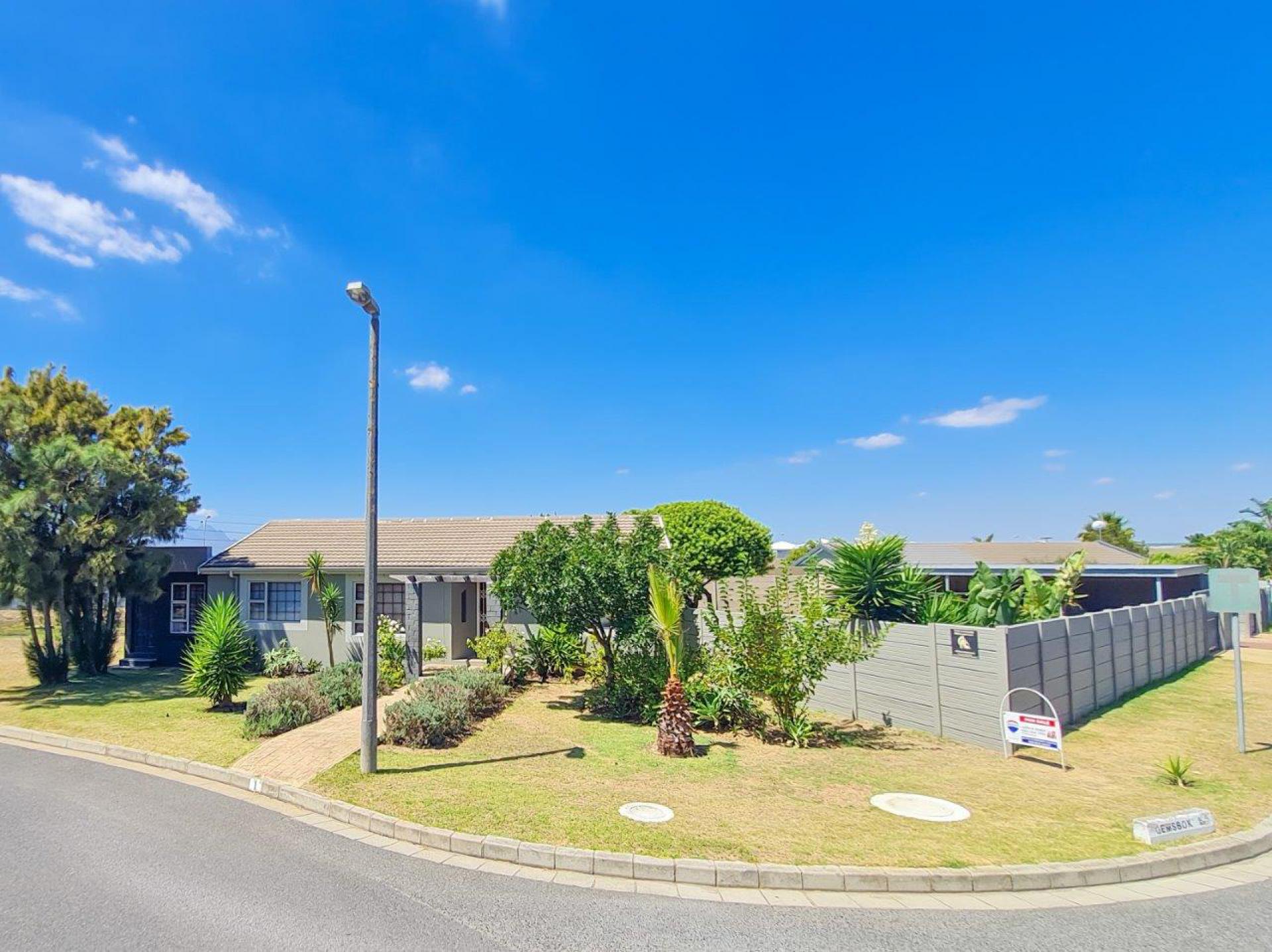 3 Bedroom House for Sale For Sale in Langeberg Ridge MR452