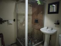 Bathroom 1 of property in Port Elizabeth Central