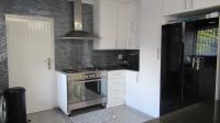 Kitchen - 12 square meters of property in Sunninghill