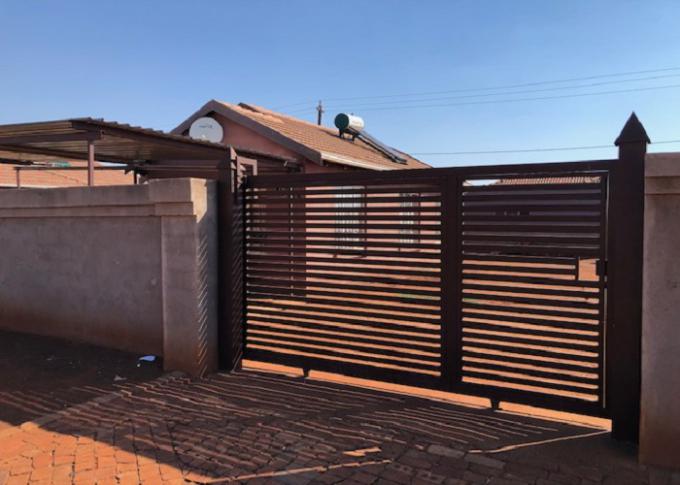 FNB SIE Sale In Execution 3 Bedroom House for Sale in Ga-Rankuwa - MR452635