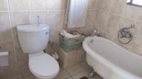 Bathroom 1 - 6 square meters of property in Parkrand