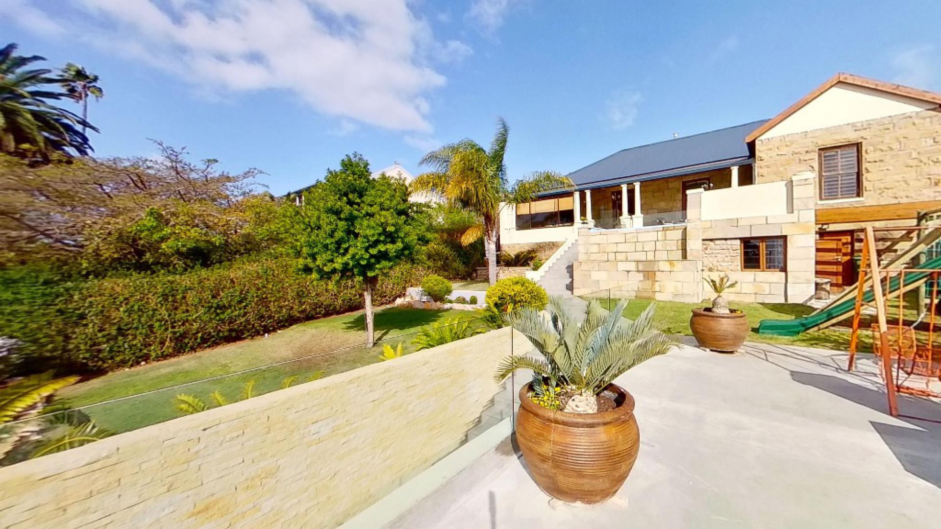 5 Bedroom House for Sale For Sale in Mossel Bay MR452838