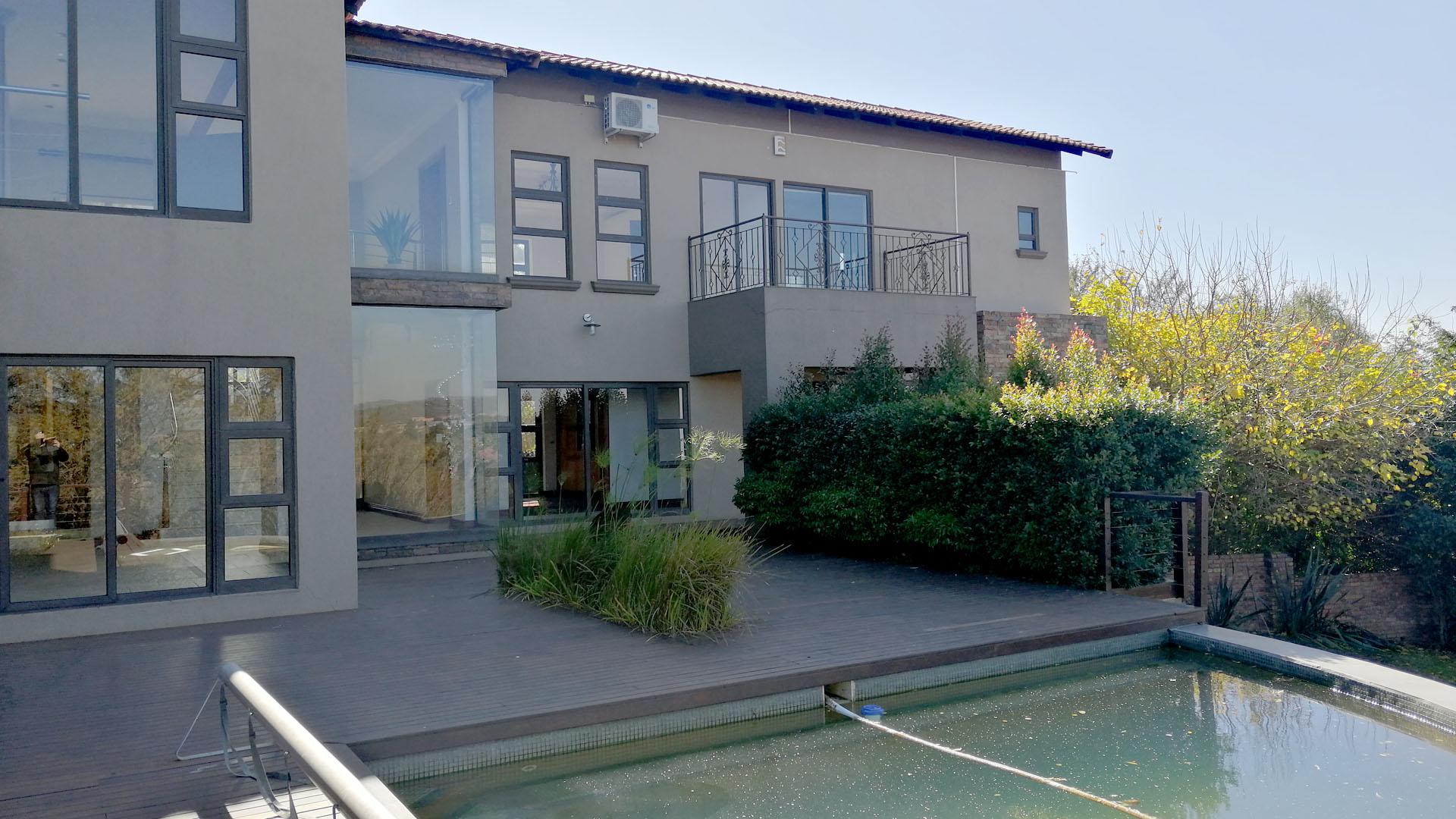 Patio of property in Bitterfontein