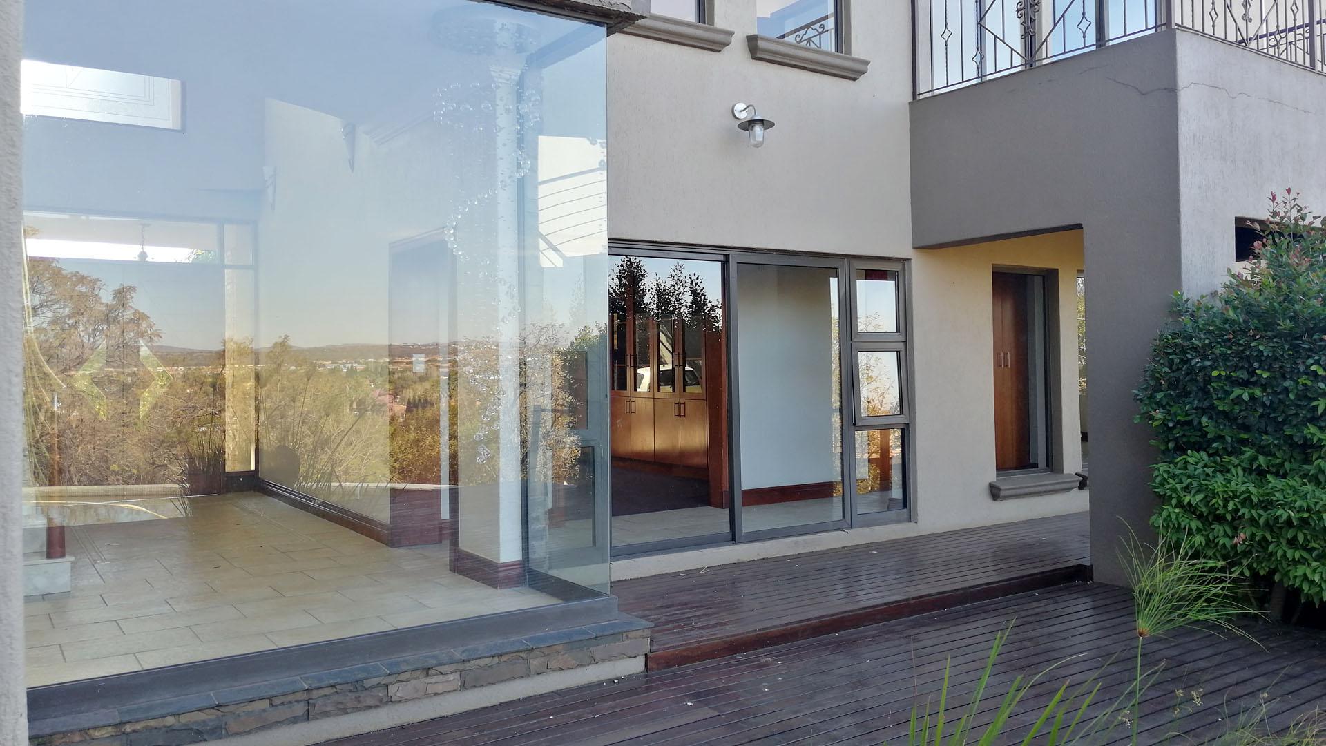 Patio of property in Bitterfontein