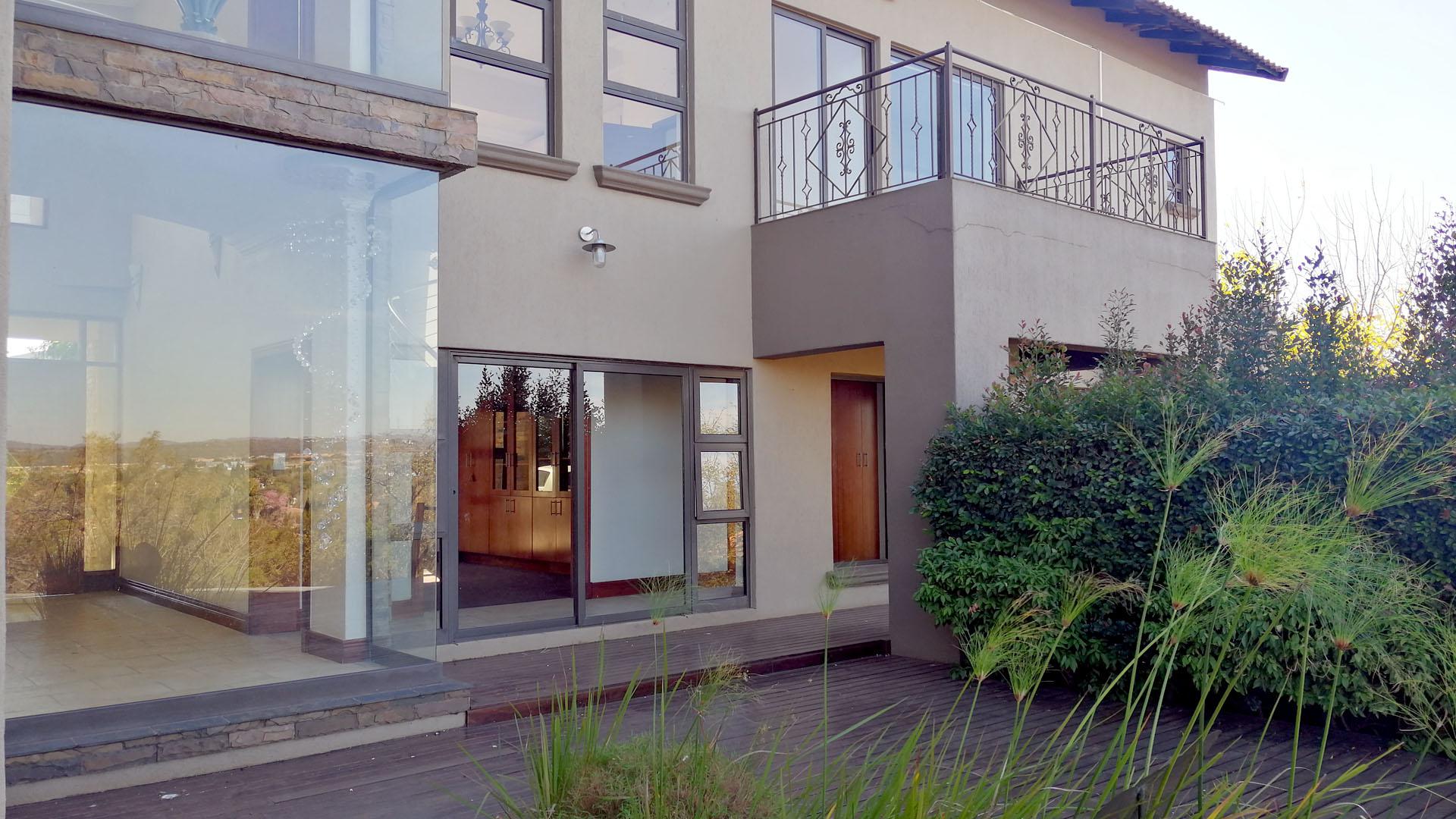 Patio of property in Bitterfontein