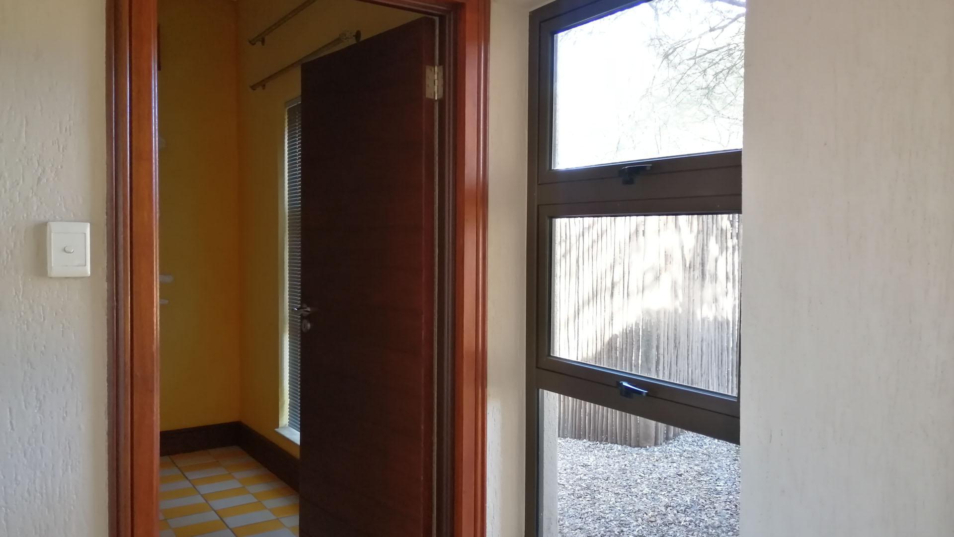 Spaces - 100 square meters of property in Bitterfontein