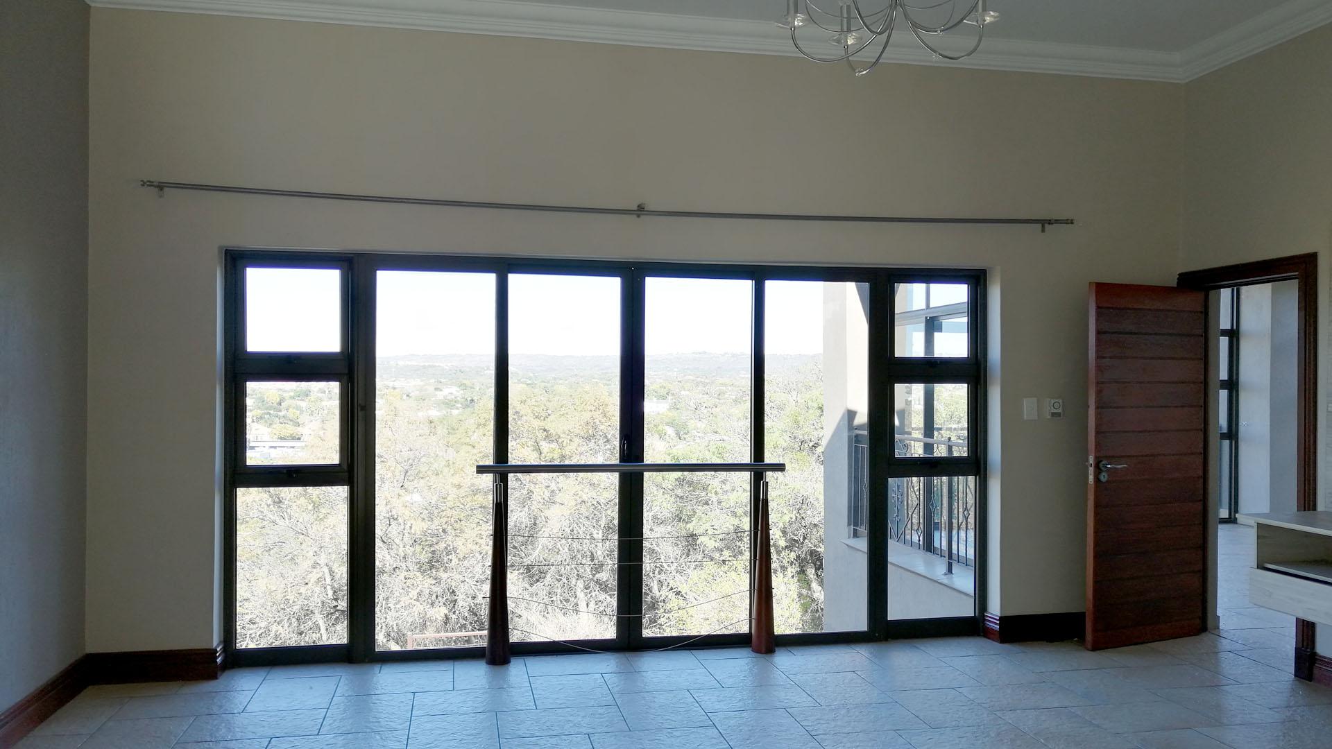 TV Room - 29 square meters of property in Bitterfontein