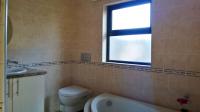 Staff Bathroom - 5 square meters of property in Bitterfontein