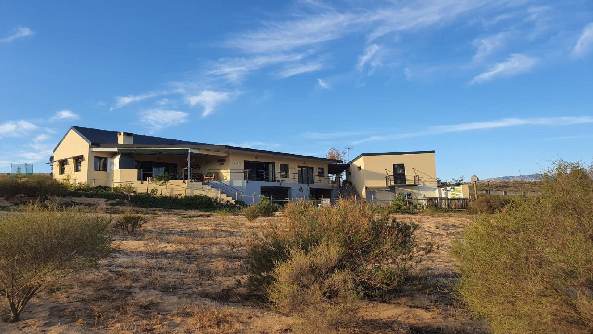 Front View of property in Clanwilliam