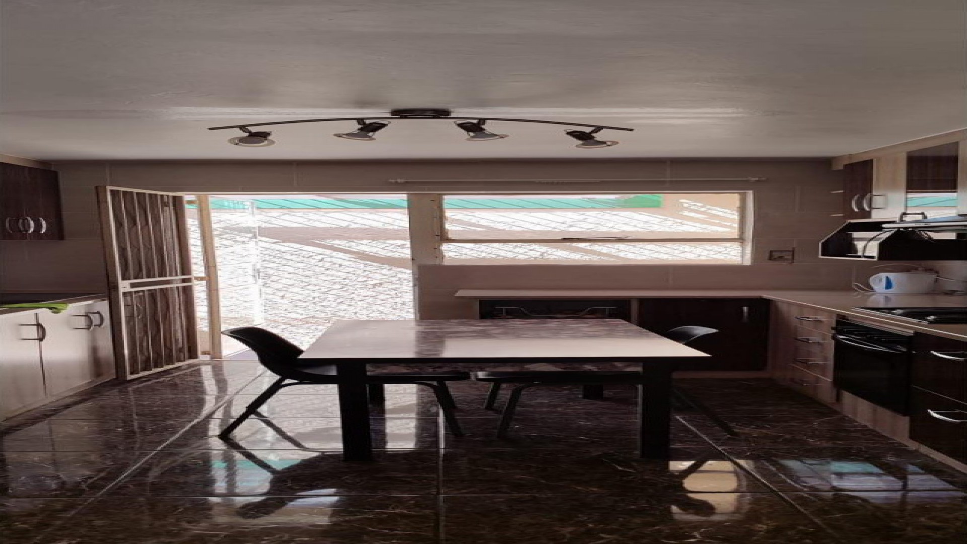 Dining Room of property in Westdene (Bloemfontein)