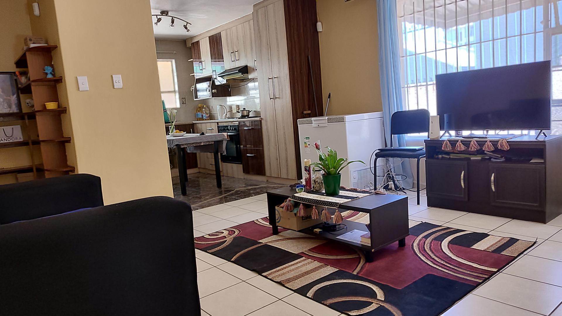 Lounges of property in Westdene (Bloemfontein)