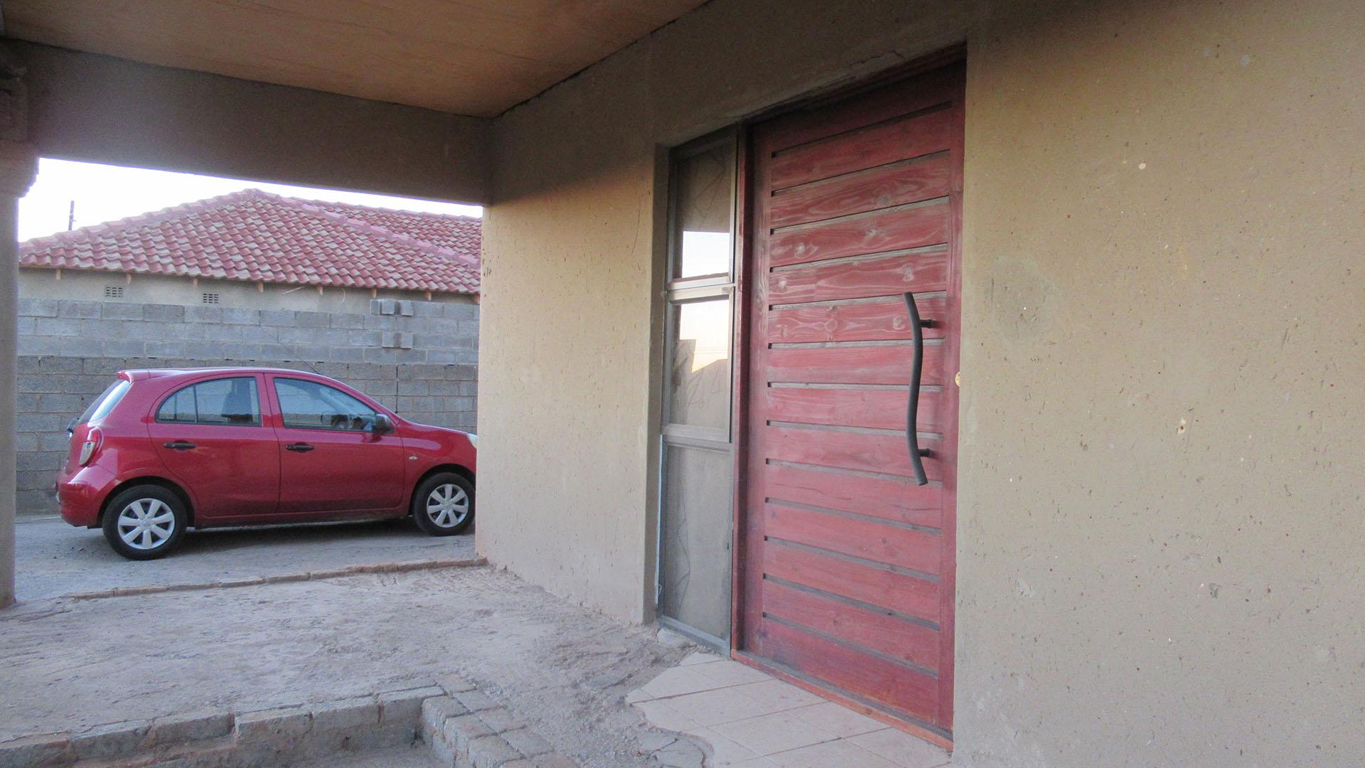 Patio - 17 square meters of property in Dobsonville