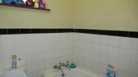 Bathroom 1 - 4 square meters of property in Wentworth Park