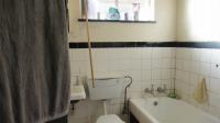 Bathroom 1 - 4 square meters of property in Wentworth Park
