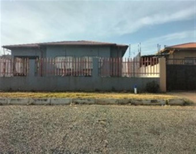 Standard Bank SIE Sale In Execution 3 Bedroom House for Sale in Crosby - MR454098