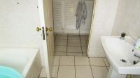 Bathroom 1 - 5 square meters of property in Margate