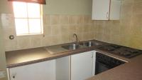 Kitchen - 6 square meters of property in Ravenswood