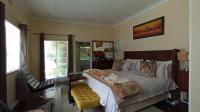 Main Bedroom - 22 square meters of property in Parkmore