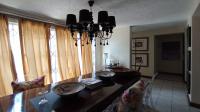 Dining Room - 15 square meters of property in Parkmore