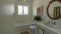 Main Bathroom - 5 square meters of property in President Ridge