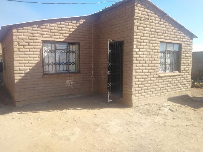2 Bedroom House for Sale For Sale in Bloemfontein Rural MR