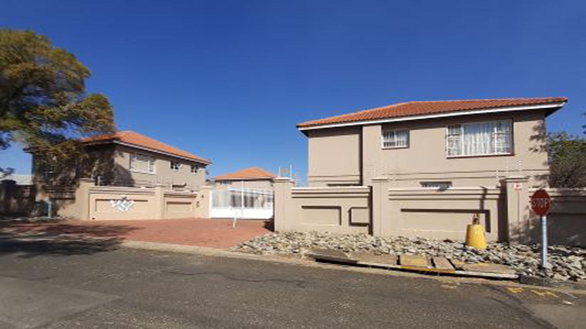 Front View of property in Edenvale