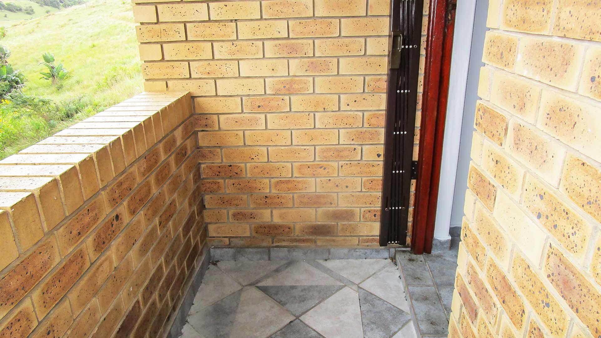 Spaces - 21 square meters of property in Elysium