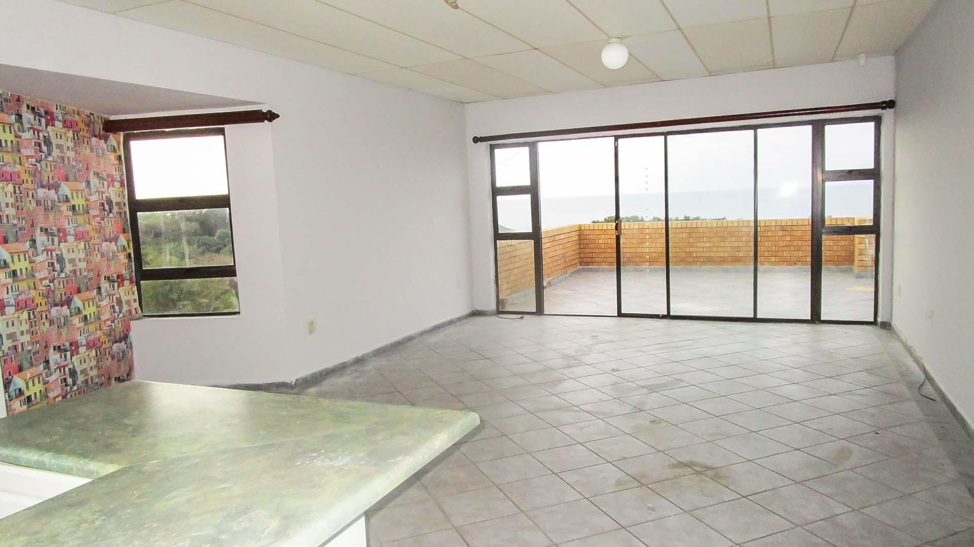 Lounges - 31 square meters of property in Elysium