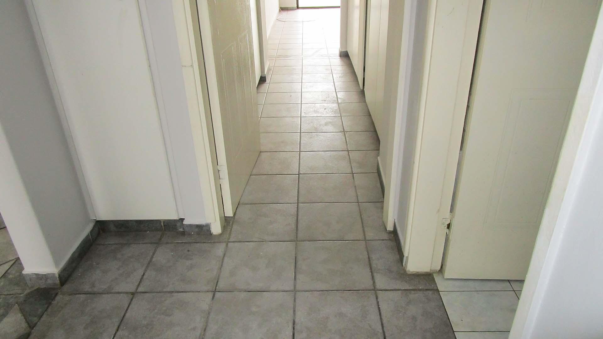 Spaces - 21 square meters of property in Elysium