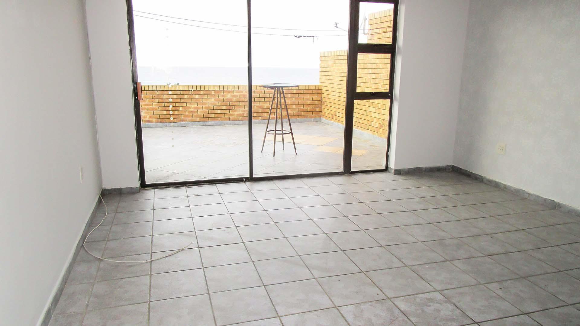 Main Bedroom - 26 square meters of property in Elysium