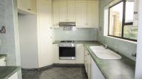 Kitchen - 11 square meters of property in Elysium