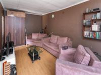 Lounges of property in Witfield